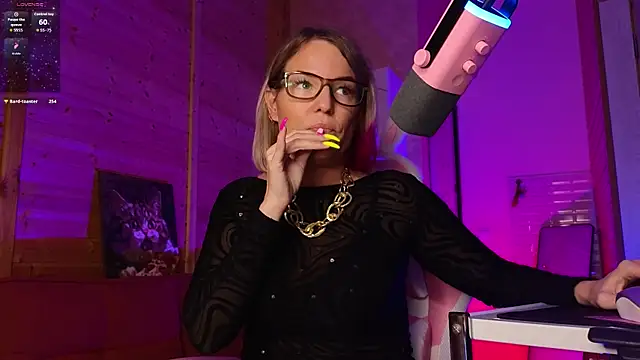 XXX chat uživo modela Lady_Shine