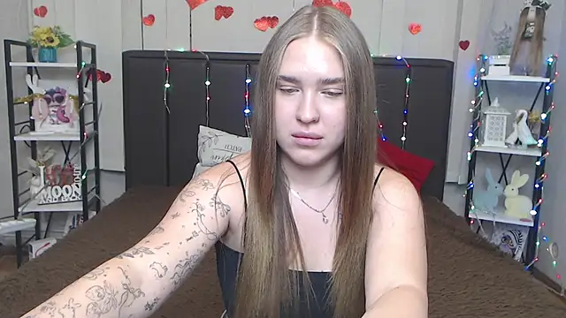LauraHlot 现场XXX聊天