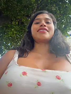 Show de sexi_noemi na webcam