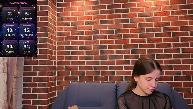 XXX chat uživo modela MyrtaMcclaney