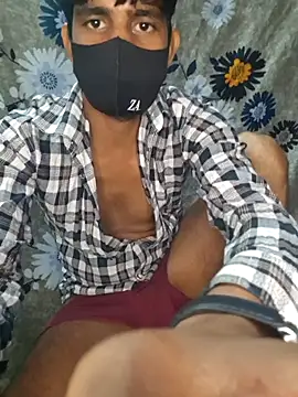 Pokazy przed kamerką – Yass_Daddy