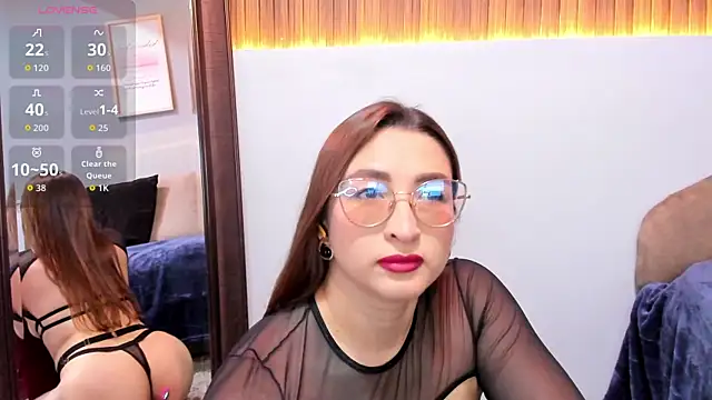 _LaraMom_ live XXX chat