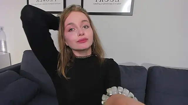 LillianPerry – Naživo XXX chat