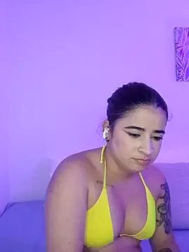 martina_connor1 Adlı Modelin Canlı XXX Sohbeti