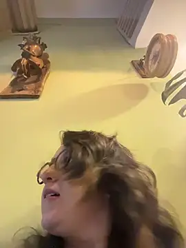 amooraaamoon Chat XXX live