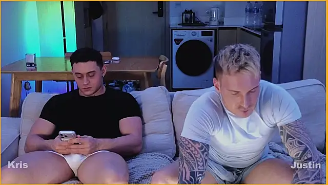 Chatroom XXX en direct de Justin_Hardy