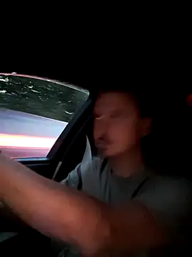 Thedriver1のライブXXXチャット