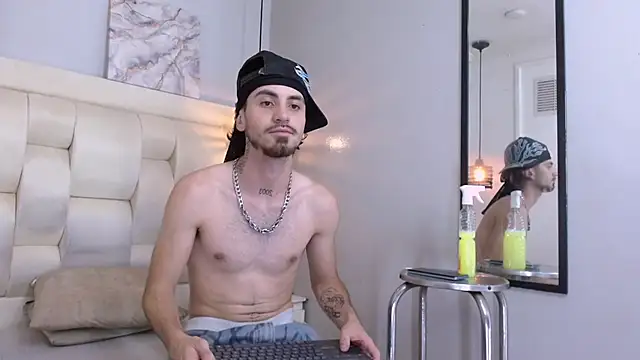 Lucas_Knight Шоу с уебкамера