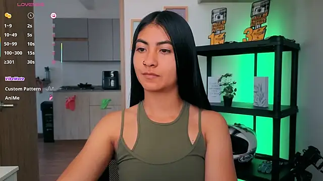Estefania_A Adlı Modelin Canlı XXX Sohbeti