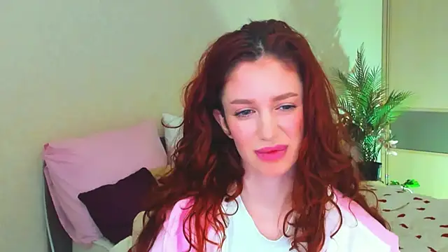ChristinaConteeree Adlı Modelin Canlı XXX Sohbeti