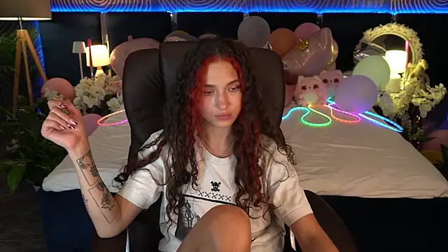 BabyFlowerr Chat XXX in diretta