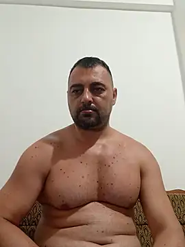 Mirkoxxx@xh élő XXX-chatje