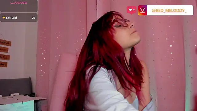 RedMeloddy's Live XXX Chat