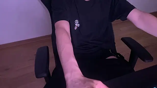 Вебкам-шоу CyprianFireroom