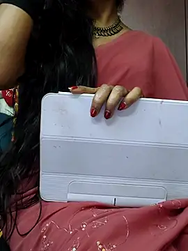 Chat XXX ao vivo de jaahnavi-reddy