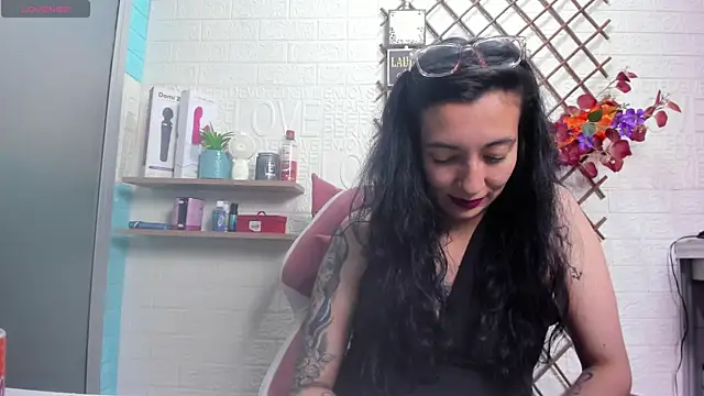 SALOME_KORLAND live XXX chat