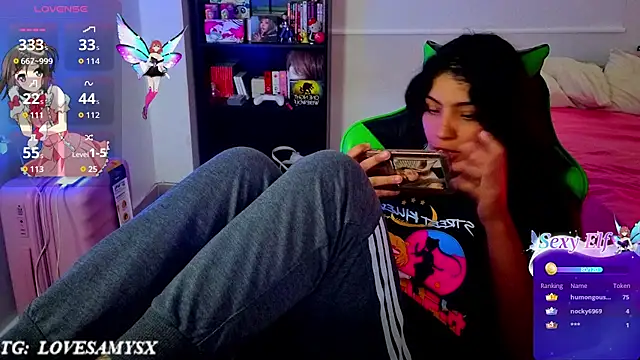 צ'אט XXX בשידור חי של Lovelyamyy