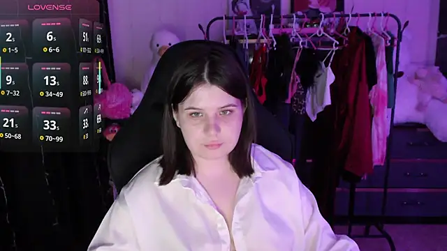 AmyVibess Chat XXX in diretta