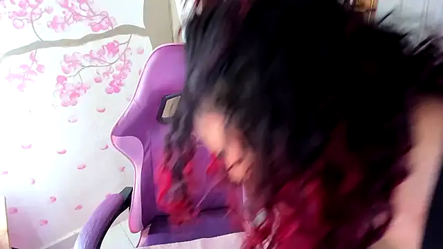 Czat XXX na żywo – Emily_Coper18