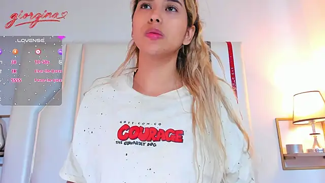Giogiina_ Adlı Modelin Canlı XXX Sohbeti