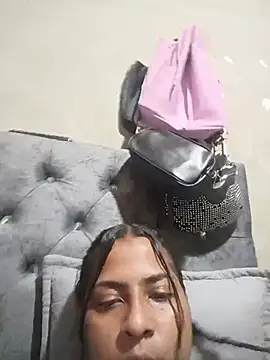 Giselabrunette25 现场XXX聊天