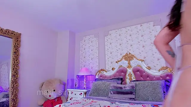 Chat XXX ao vivo de Maki_sins