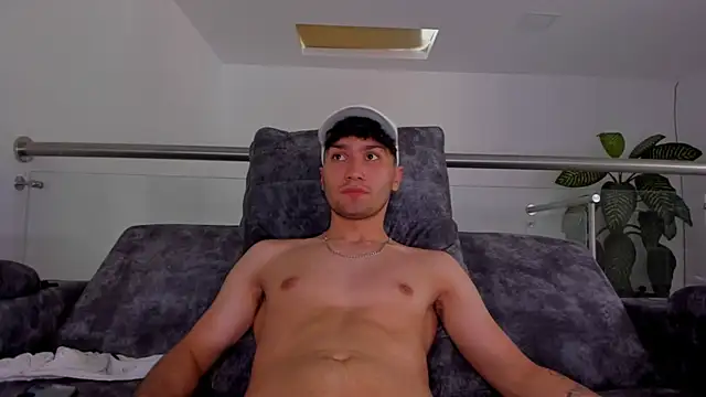 Valerio_James7 Obrolan Langsung XXX
