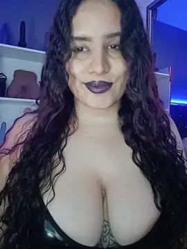 Chatroom XXX en direct de MariaGaitan