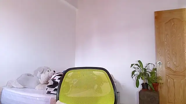 Živý XXX chat skinny23cm