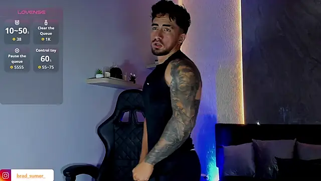 دردشة Brad_Summer الجنسية المباشرة