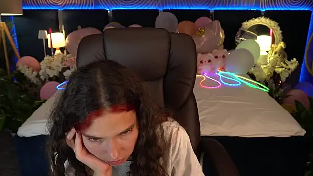 BabyFlowerr's Live XXX Chat