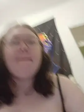 Sexycurvyemilyy Show in webcam
