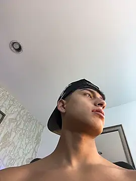 צ'אט XXX בשידור חי של Lander_Cruz
