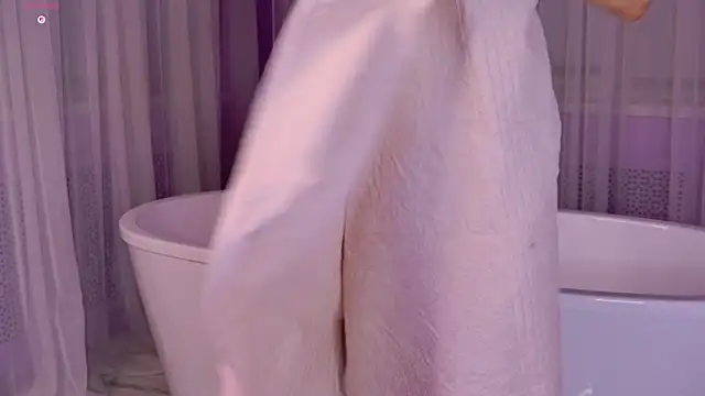 LeyaAtwood Chat XXX live