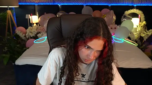 Chat XXX en directo de BabyFlowerr