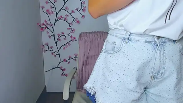Lana_Foxyy's Live XXX Chat