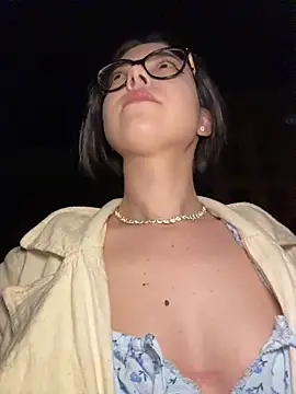 KaylaLewyss Chat XXX live