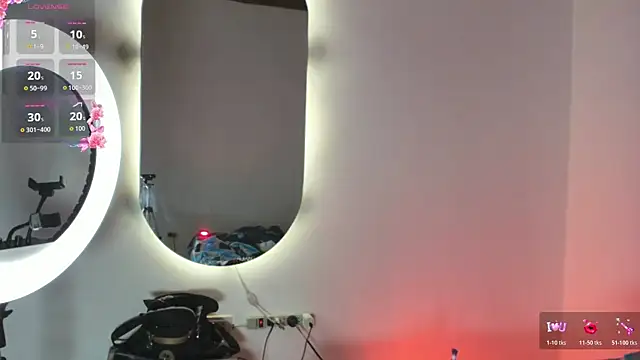 MiaX12 现场XXX聊天