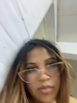 AriTits Show in webcam