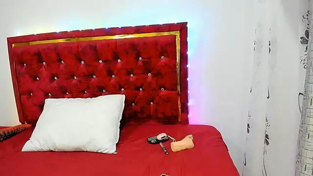 charlloteevans_X Chat XXX in diretta