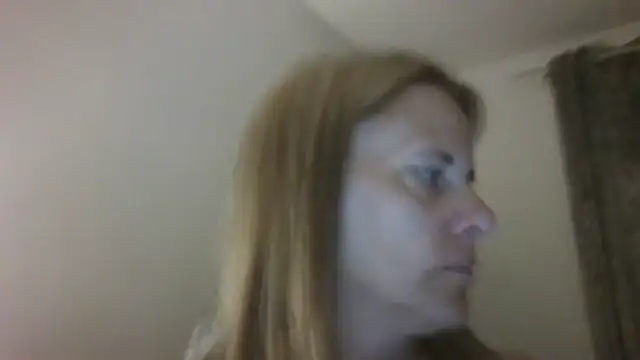 CheekyNicky Chat XXX live