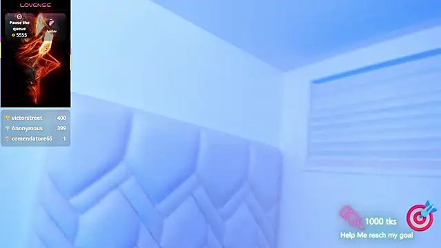 Chat XXX en directo de sky_velvet