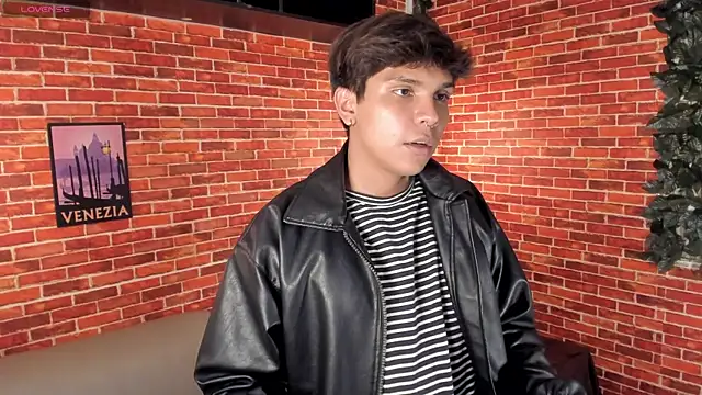 Thiago_Kozak élő XXX-chatje