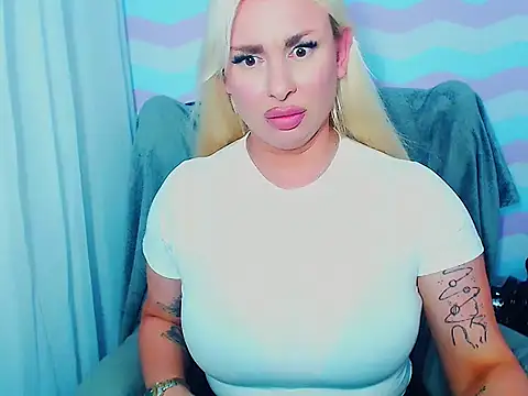 LuxuriaGoddess Adlı Modelin Canlı XXX Sohbeti