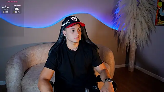 Noah_Clarkk's Live XXX Chat