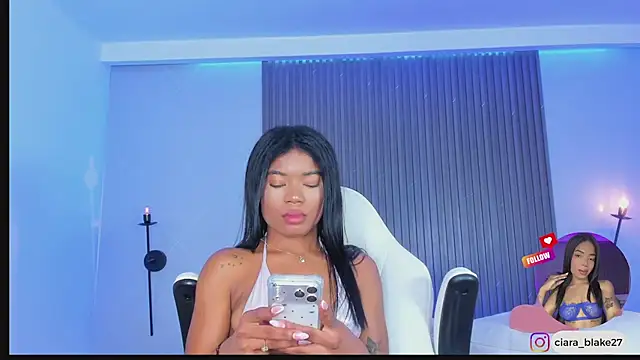 Chat +18 de ciara_blake ao vivo