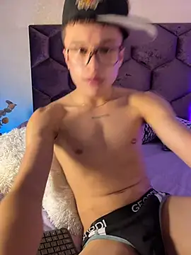 Czat XXX na żywo – Dominik_Souza