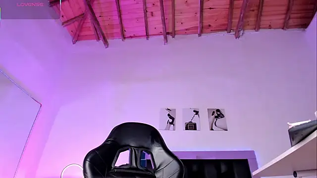 ValeryTs1 élő XXX-chatje