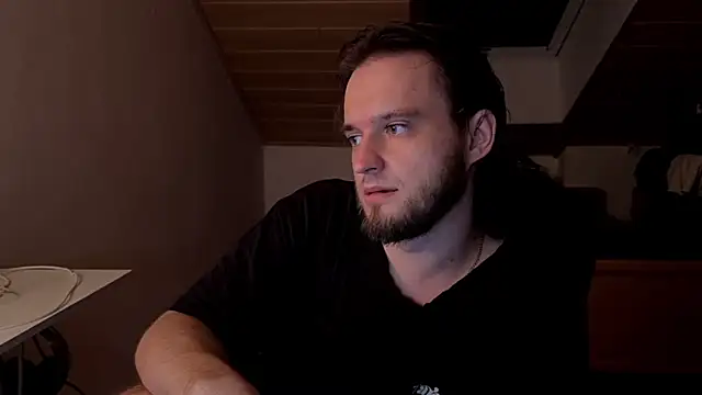 XXX chat uživo modela Bez3ybik