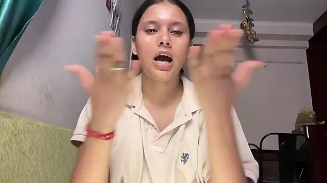 Naira_fit's Live XXX Chat